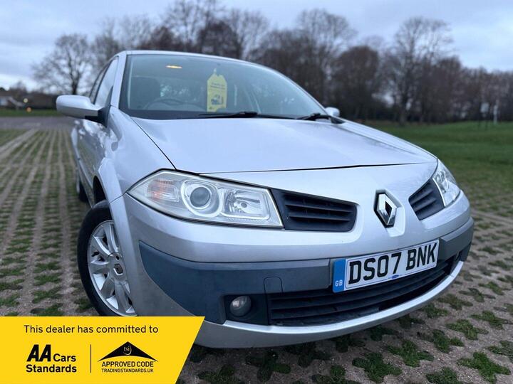 Renault Megane 1.6 VVT Dynamique Proactive 4dr