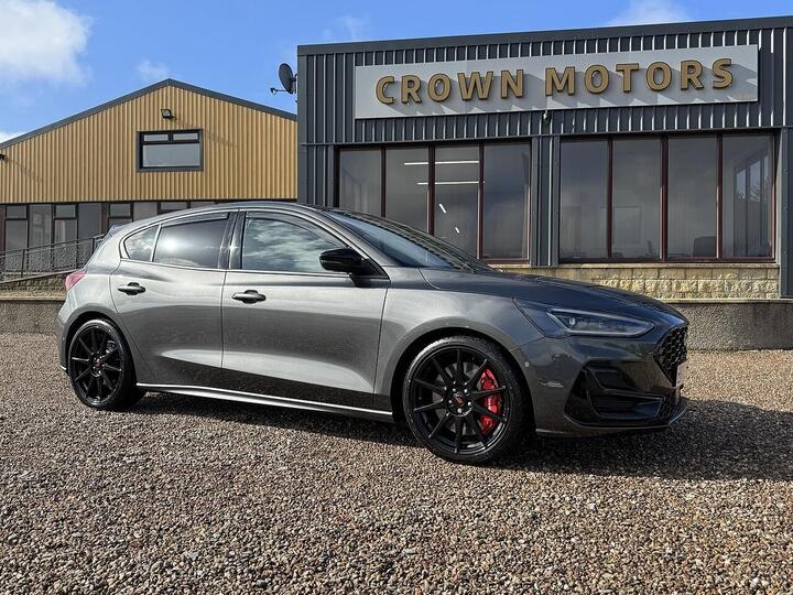 Ford Focus T EcoBoost ST Hatchback 2.3 Manual Petrol