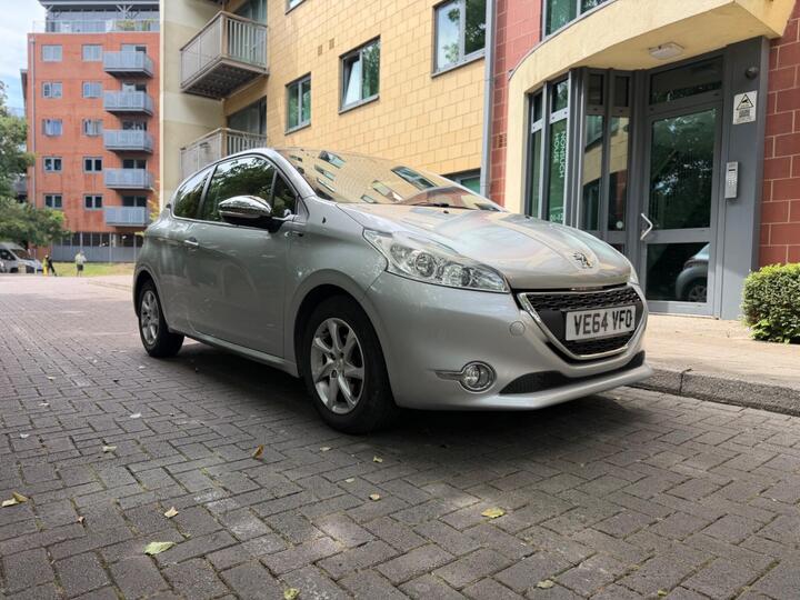 Peugeot 208 1.2 VTi PureTech Style Euro 5 3dr