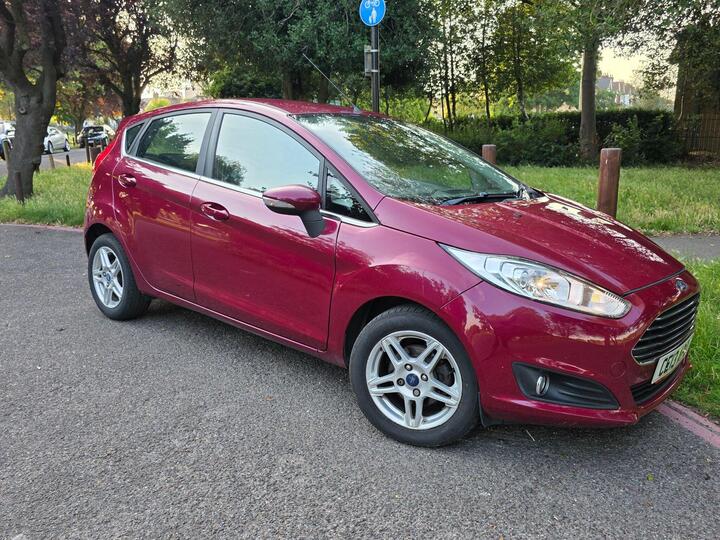 Ford Fiesta 1.0 Zetec Euro 5 (s/s) 5dr