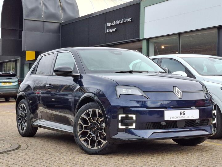 Renault 5 E-Tech Electric Comfort Range 52kWh Roland Garros+ Auto 5dr