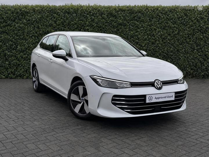 Volkswagen Passat 1.5 ETSI MHEV Life DSG Euro 6 (s/s) 5dr