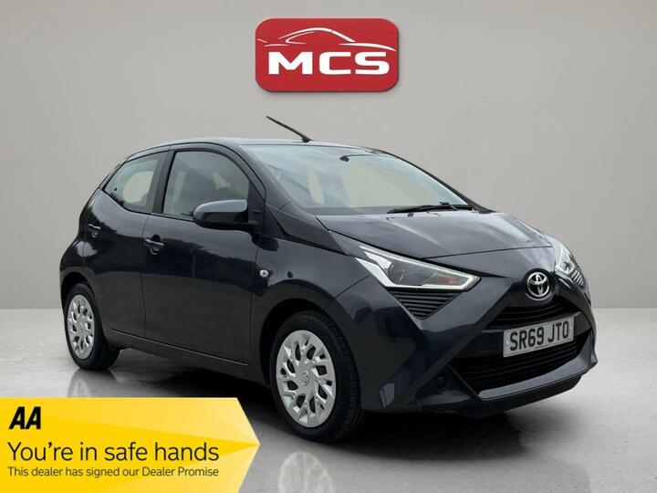 Toyota AYGO 1.0 VVT-i X-play Euro 6 5dr