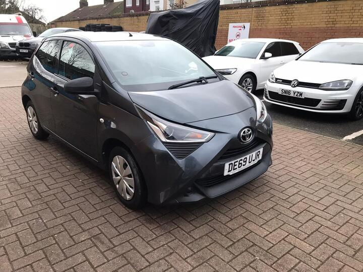 Toyota AYGO 1.0 VVT-i X Euro 6 5dr