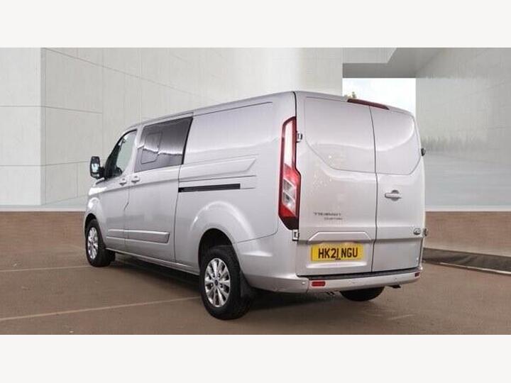 Ford TRANSIT CUSTOM 2.0 320 EcoBlue Limited Crew Van L2 H1 Euro 6 (s/s) 5dr (6 Seat)