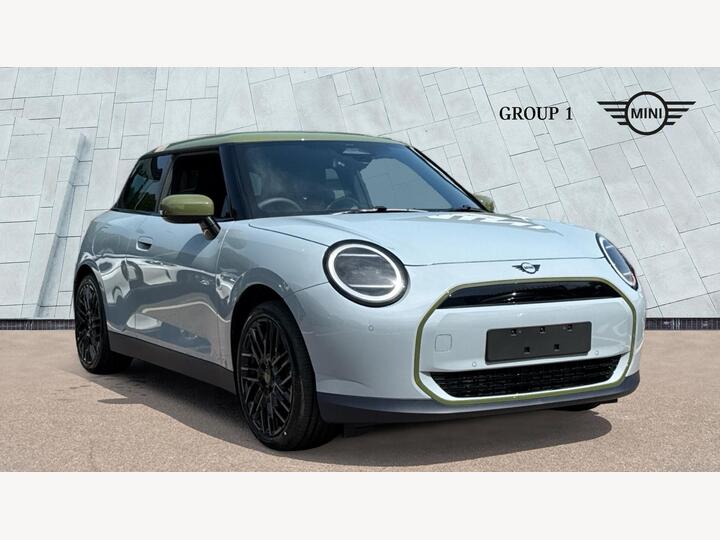 MINI Electric Cooper SE 54.2kWh Paul Smith Edition Auto 3dr