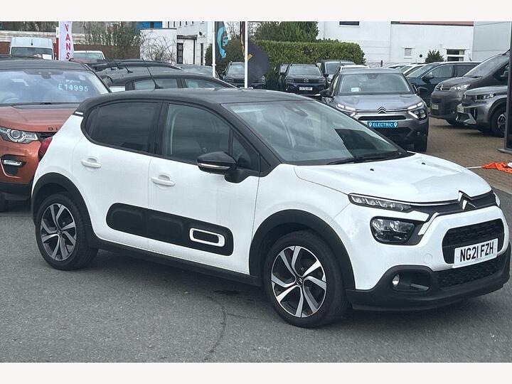 Citroen C3 1.2 PureTech Shine Plus Euro 6 (s/s) 5dr Citroen C3 1.2 PureTech Shine Plus Euro 6 (s/s) 5dr