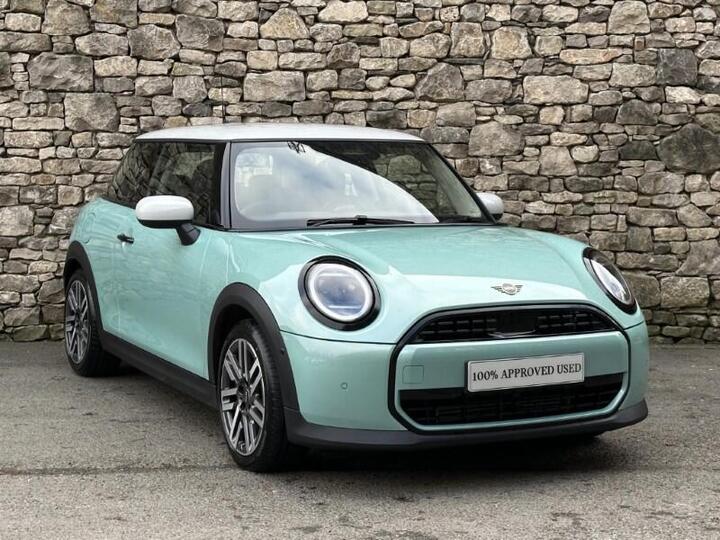 MINI Hatch 1.5C Classic Steptronic Euro 6 (s/s) 3dr