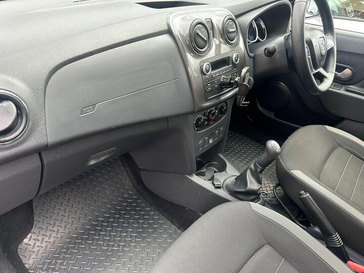 Dacia Sandero Stepway 0.9 TCe Essential Euro 6 (s/s) 5dr