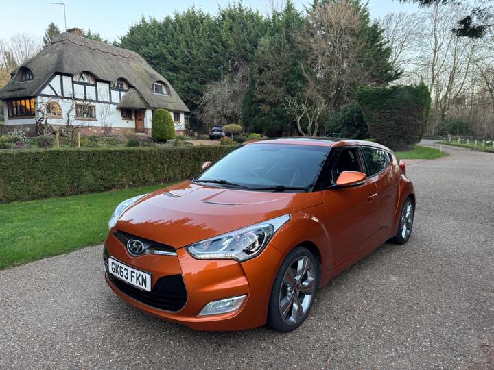 Hyundai Veloster 1.6 GDi Sport Euro 5 4dr Hyundai Veloster 1.6 GDi Sport Euro 5 4dr
