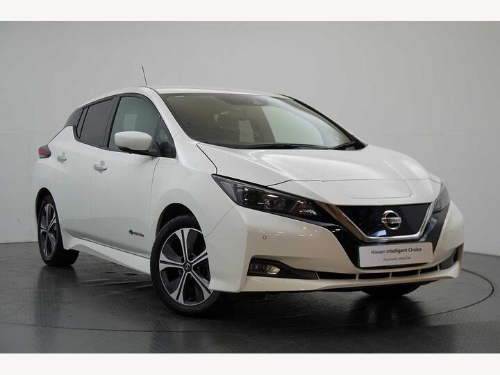 Nissan LEAF 40kWh N-Connecta Auto 5dr Nissan LEAF 40kWh N-Connecta Auto 5dr