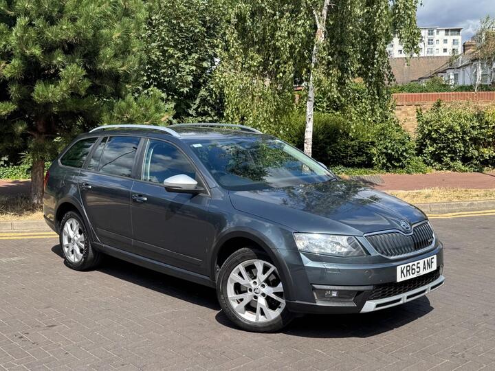 Skoda Octavia 2.0 TDI Scout DSG 4WD Euro 6 (s/s) 5dr