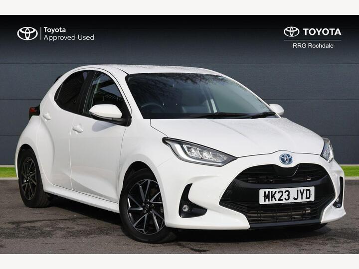 Toyota Yaris 1.5 VVT-h Design E-CVT Euro 6 (s/s) 5dr