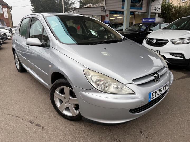 Peugeot 307 1.6 16v SE 5dr (a/c) Peugeot 307 1.6 16v SE 5dr (a/c)