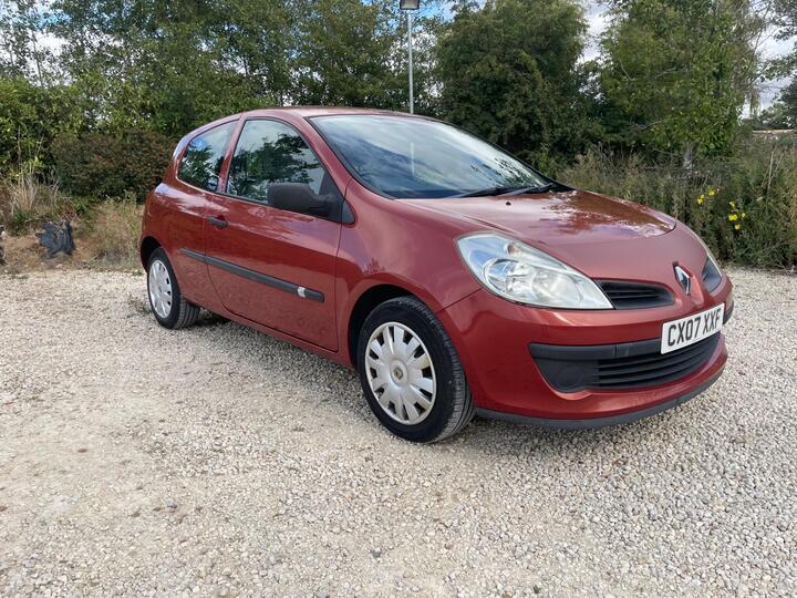 Renault Clio 1.4 16v Expression 3dr