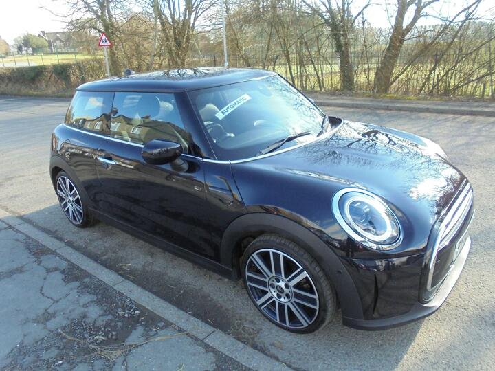 MINI Hatch 1.5 Cooper Exclusive Steptronic Euro 6 (s/s) 3dr