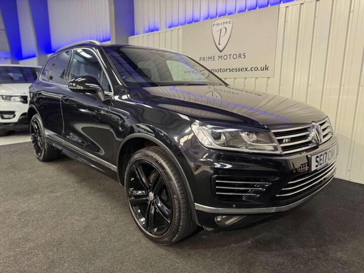 Volkswagen TOUAREG 3.0 TDI V6 BlueMotion Tech R-Line Plus Tiptronic 4WD Euro 6 (s/s) 5dr