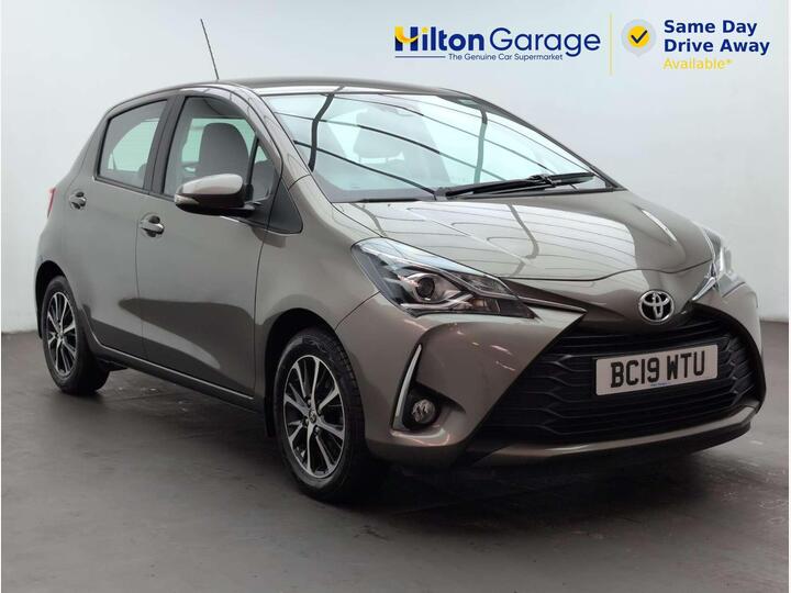 Toyota YARIS 1.5 VVT-i Icon Tech Euro 6 5dr