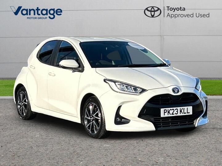 Toyota Yaris 1.5 VVT-h Design E-CVT Euro 6 (s/s) 5dr