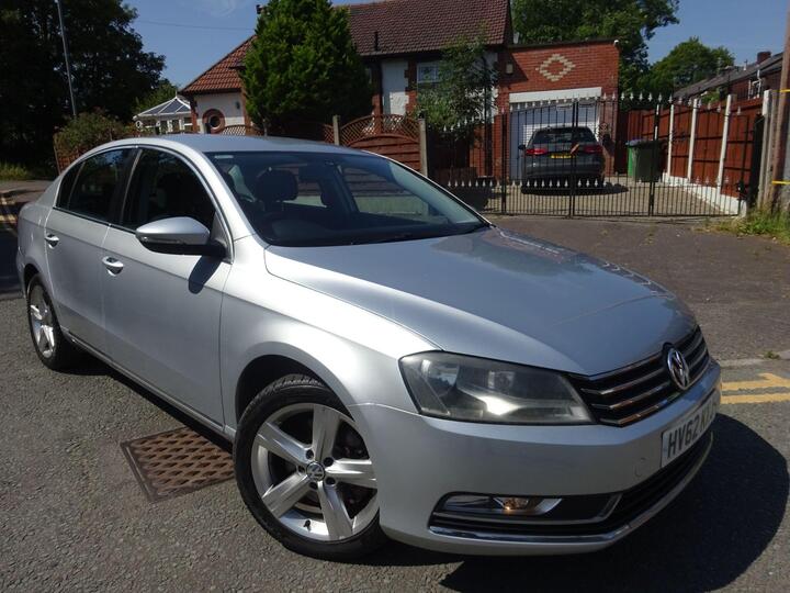 Volkswagen Passat 2.0 TDI BlueMotion Tech SE DSG Euro 5 (s/s) 4dr