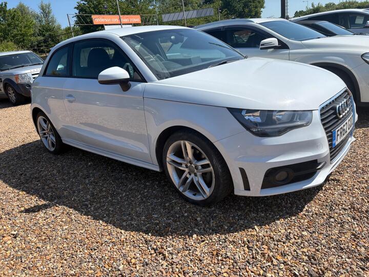 Audi A1 1.6 TDI S Line Euro 5 (s/s) 3dr