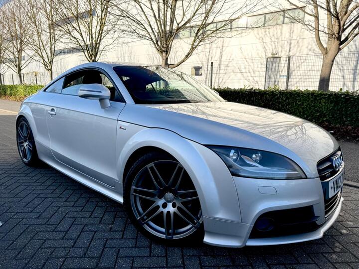 Audi TT 2.0 TDI Black Edition Quattro Euro 5 3dr