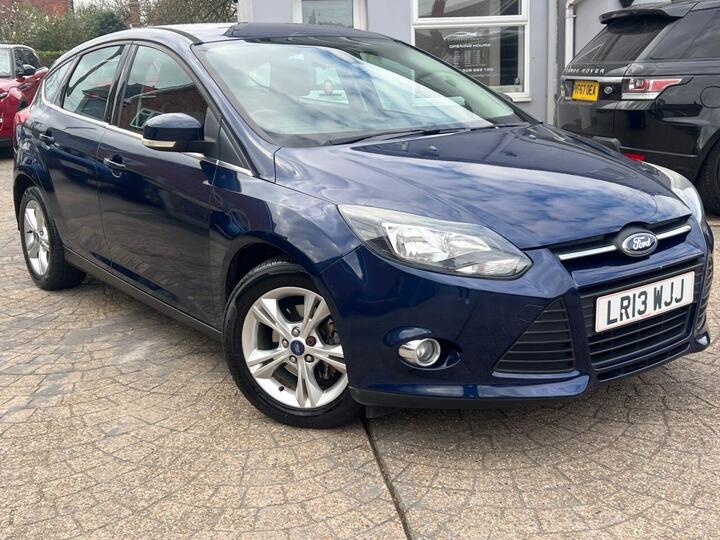 Ford FOCUS 1.6 Zetec Powershift Euro 5 5dr