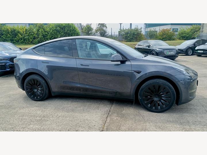 Tesla Model Y (Dual Motor) Long Range Auto 4WDE 5dr