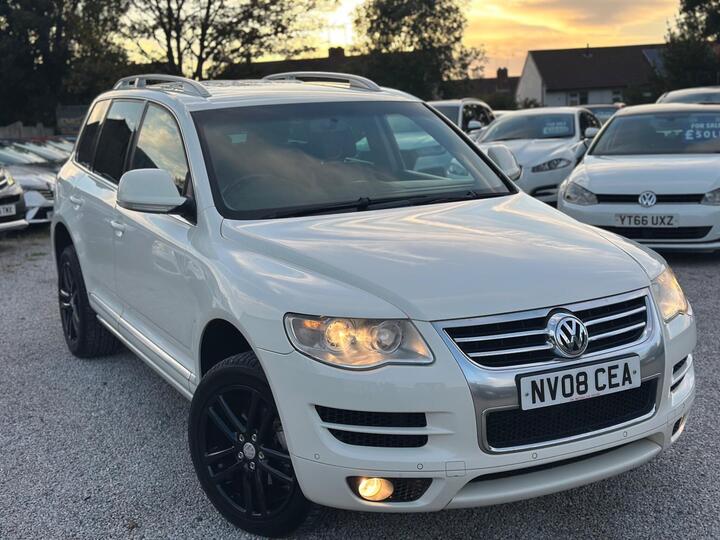 Volkswagen Touareg 2.5 TDI DPF Altitude 5dr Volkswagen Touareg 2.5 TDI DPF Altitude 5dr