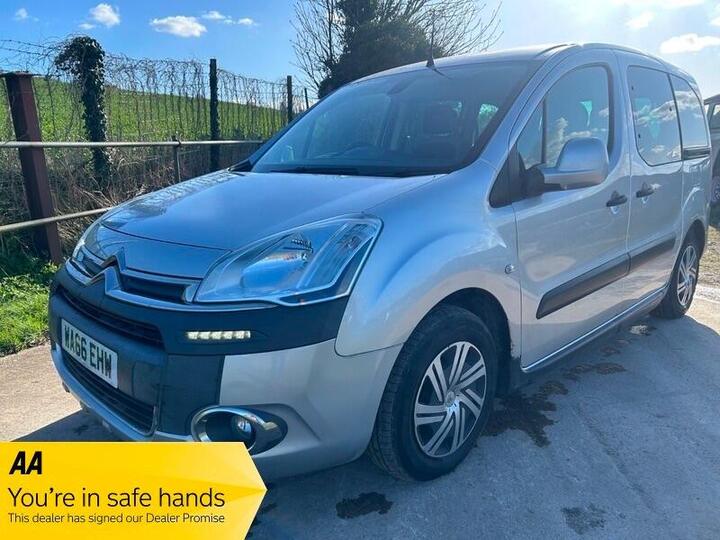 Citroen Berlingo 1.6 E-HDi XTR Multispace MPV ETG6 Euro 5 (s/s) 5dr Citroen Berlingo 1.6 E-HDi XTR Multispace MPV ETG6 Euro 5 (s/s) 5dr
