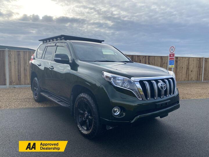 Toyota Land Cruiser 2.8D Invincible Auto 4WD Euro 6 5dr (7 Seats)