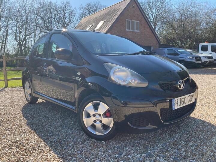 Toyota AYGO 1.0 VVT-i Black Euro 4 5dr (AC)