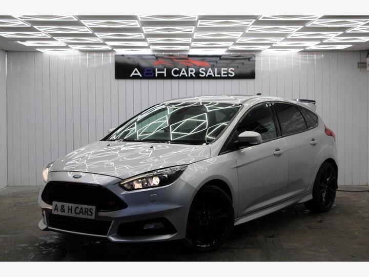Ford FOCUS 2.0T EcoBoost ST-3 Euro 6 (s/s) 5dr