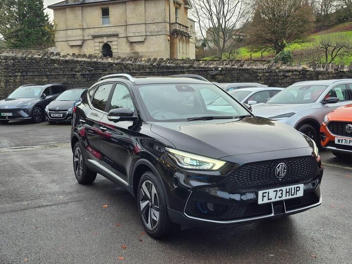 MG MG ZS 72.6kWh Trophy Connect Long Range Auto 5dr