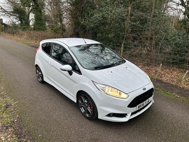 Ford Fiesta 1.6T EcoBoost ST-2 Euro 6 3dr