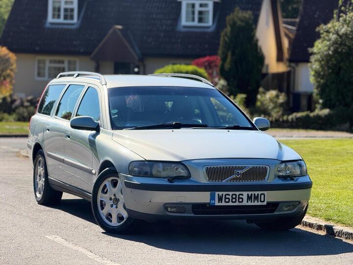 Volvo V70 2.4 5dr