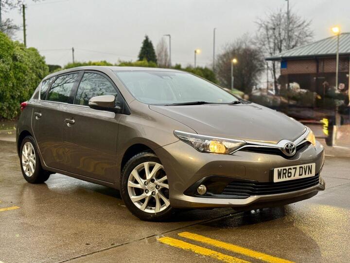 Toyota AURIS 1.2 VVT-i Icon Euro 6 (s/s) 5dr (Safety Sense)
