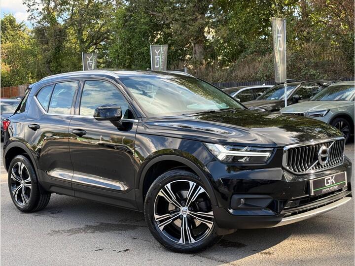 Volvo XC40 2.0 B4 MHEV Inscription Pro Auto AWD Euro 6 (s/s) 5dr