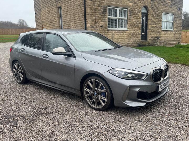 BMW 1 Series 2.0 M135i Auto XDrive Euro 6 (s/s) 5dr BMW 1 Series 2.0 M135i Auto XDrive Euro 6 (s/s) 5dr
