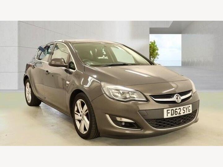 Vauxhall Astra 2.0 CDTi EcoFLEX SRi Euro 5 (s/s) 5dr