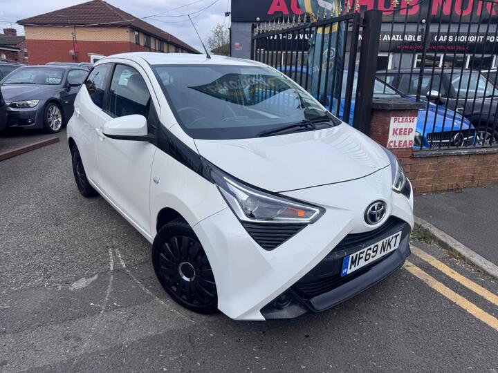 Toyota AYGO 1.0 VVT-i X-play Euro 6 5dr