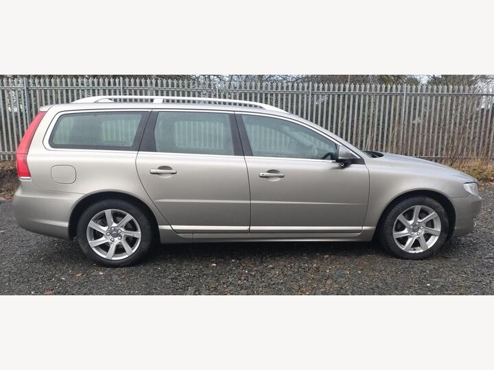 Volvo V70 2.0 D3 SE Lux Euro 5 (s/s) 5dr