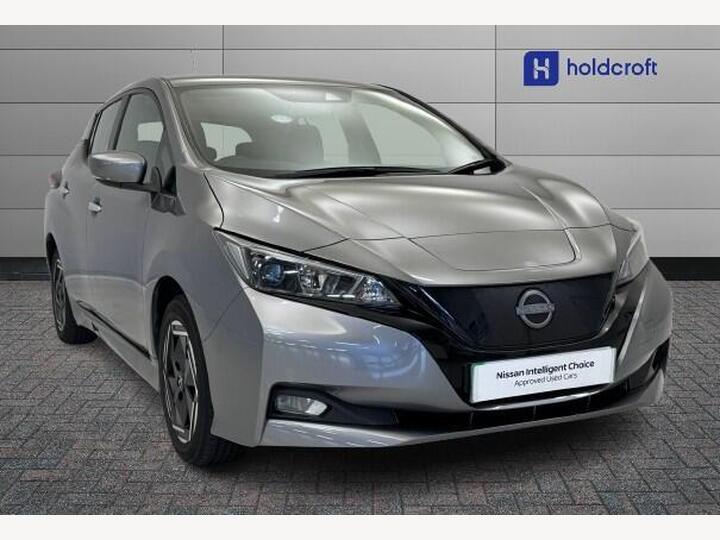 Nissan LEAF 39kWh Acenta Auto 5dr