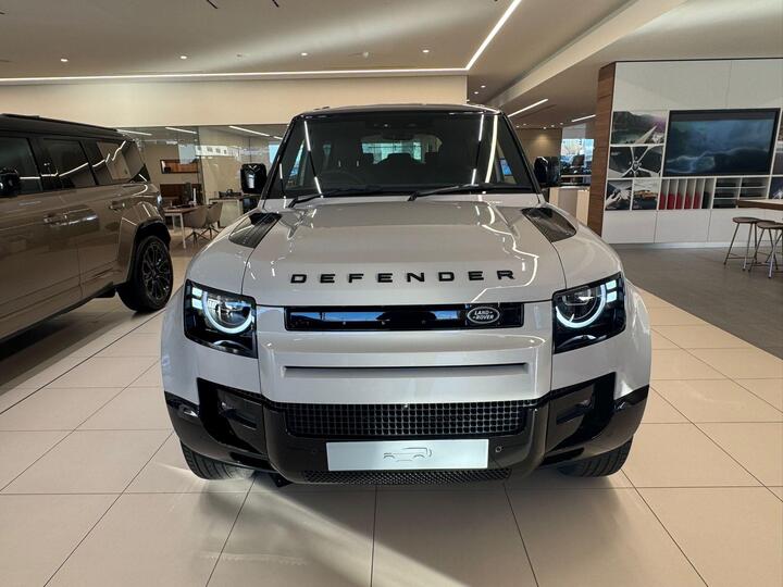 Land Rover Defender 90 3.0 D250 MHEV X-Dynamic SE Auto 4WD Euro 6 (s/s) 3dr
