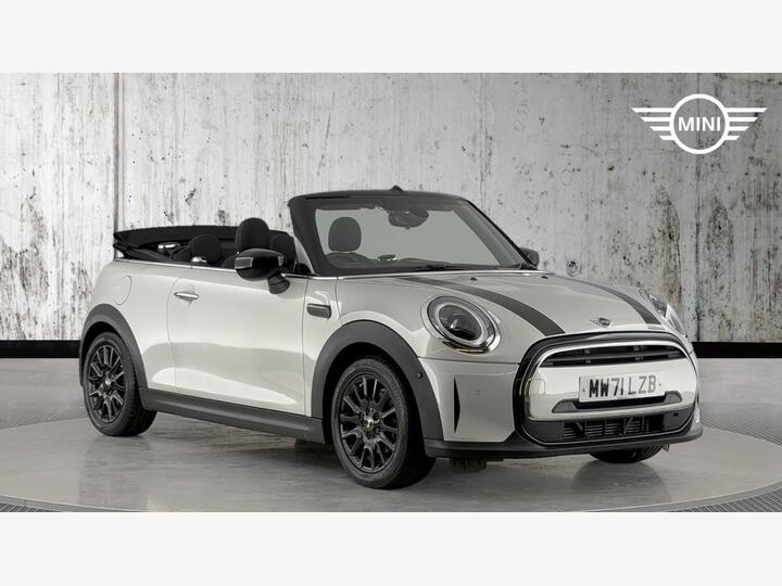 MINI Convertible 1.5 Cooper Classic Euro 6 (s/s) 2dr MINI Convertible 1.5 Cooper Classic Euro 6 (s/s) 2dr