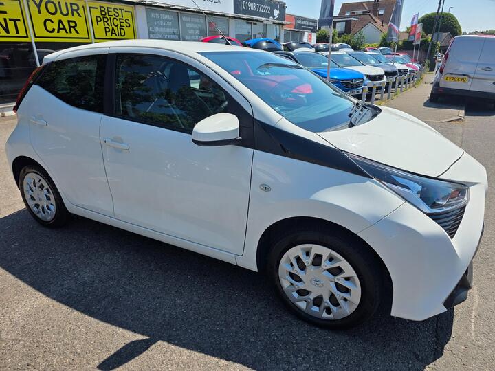 Toyota AYGO 1.0 VVT-i X-play Euro 6 5dr