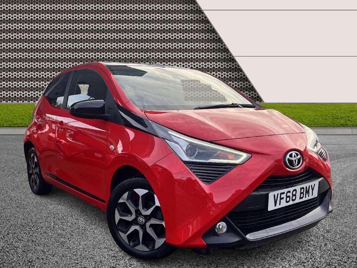 Toyota AYGO 1.0 VVT-i X-trend Funroof X-shift Euro 6 5dr