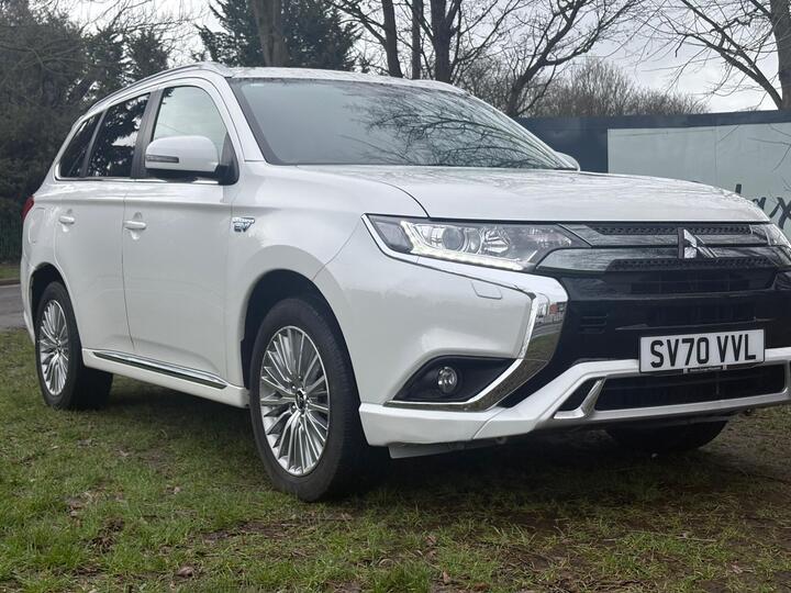 Mitsubishi Outlander 2.4h TwinMotor 13.8kWh Design CVT 4WD Euro 6 (s/s) 5dr