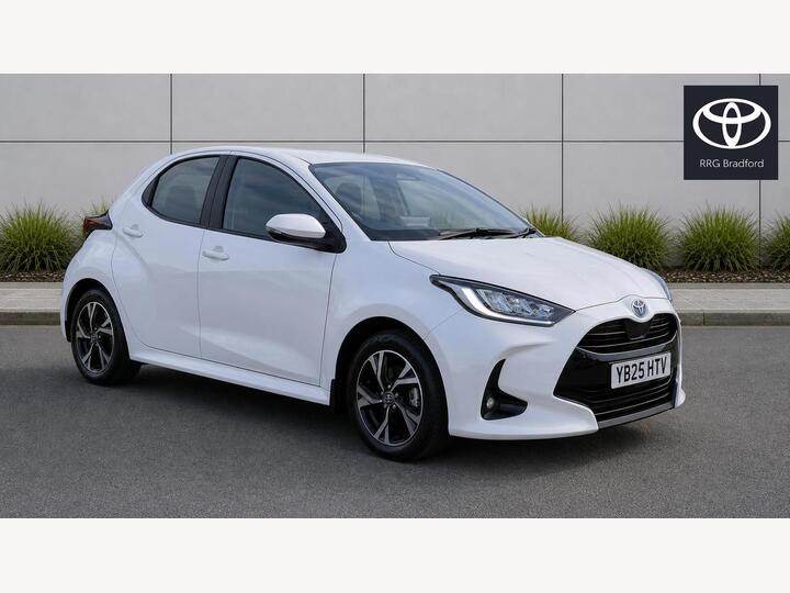 Toyota Yaris 1.5 VVT-h Design E-CVT Euro 6 (s/s) 5dr
