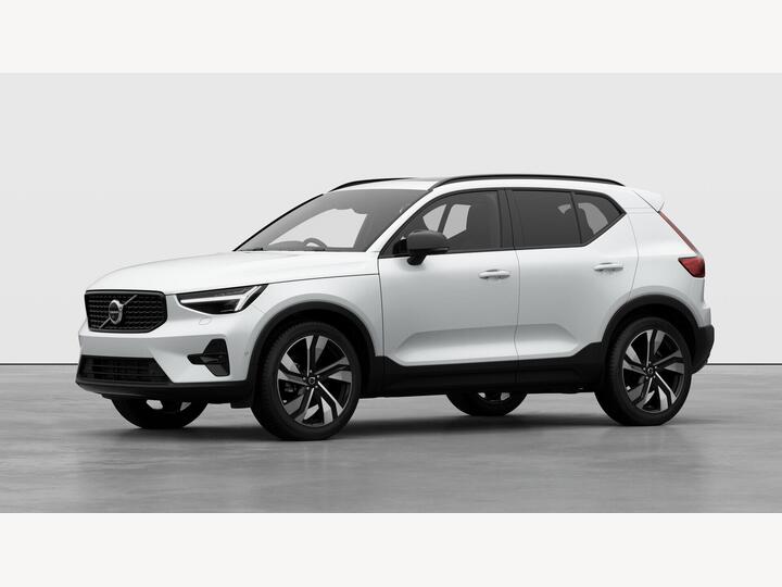 Volvo XC40 2.0 B3 MHEV Ultra Dark DCT Auto Euro 6 (s/s) 5dr